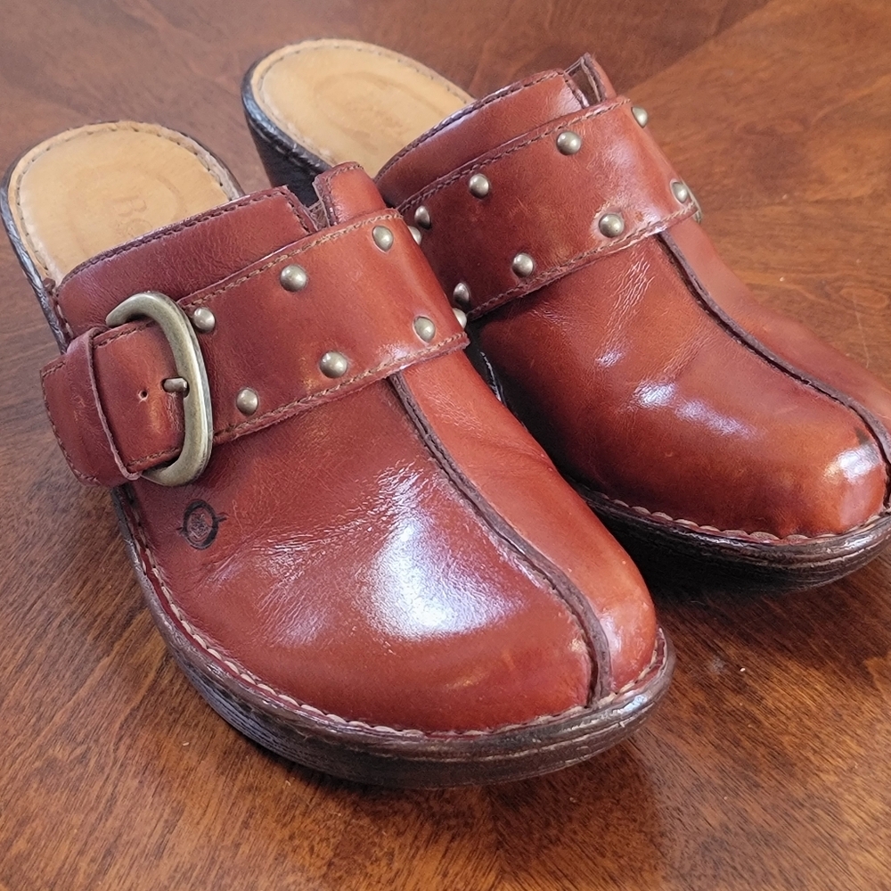 BORN LEATHER CLOGS - Picture 2 of 12